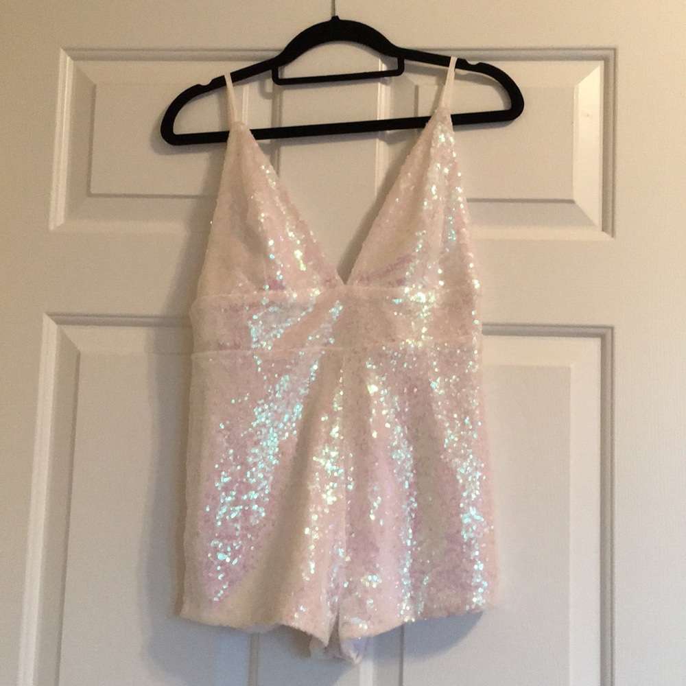 ✨LAST CHANCE✨ 💕 White and Pink Sequin Romper 💕 - Picture 2 of 5